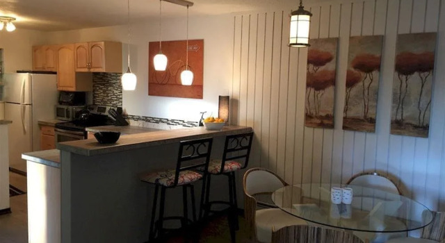 2 bedroom Condos at Lakeside by RedBike Retreat, Забронировать Отель Гранд-Джанкшн Колорадо, рядом с Центр искусств Западного Колорадо