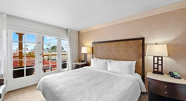 Люкс с видом на бассейн 14 West Laguna Beach