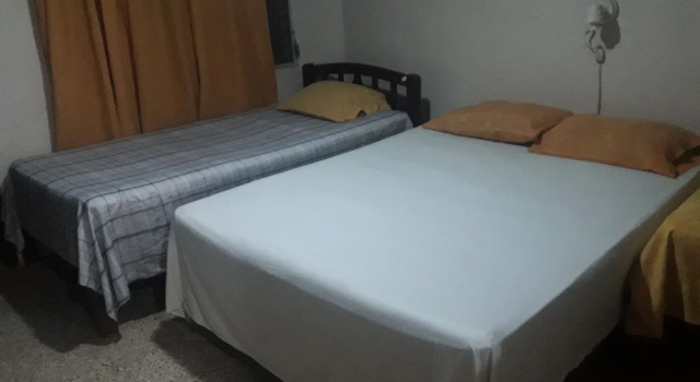 Las Vibras Hostel, Prenota Ostello Ostelli a La Ceiba, Ostello
