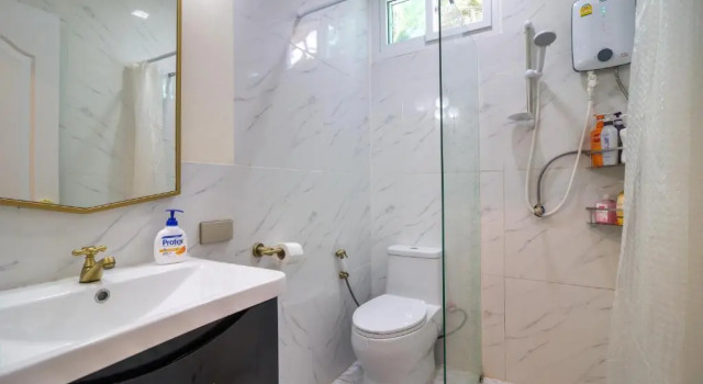 Семейный номер Standard с балконом Rattana House Homestay