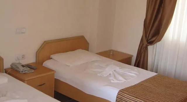 Номер Standard MG Moms Hotel