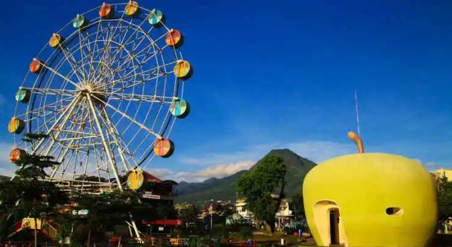 Villa Puncak Garuda C8, Book Villa Hotels in Batu with Parking, near Batu Night Spectacular, Parking