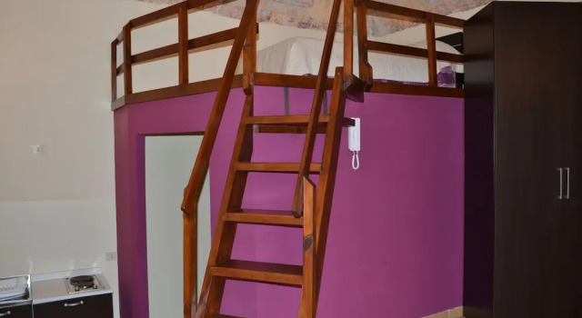 Furnished Studio Flat in Residence, Book Vacation Home Cottages in Catania, Cottage