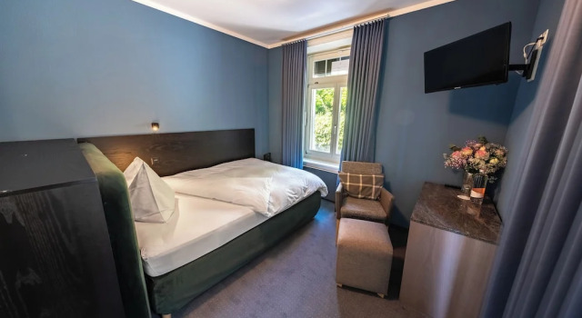 Номер Standard Hotel Royal Luzern