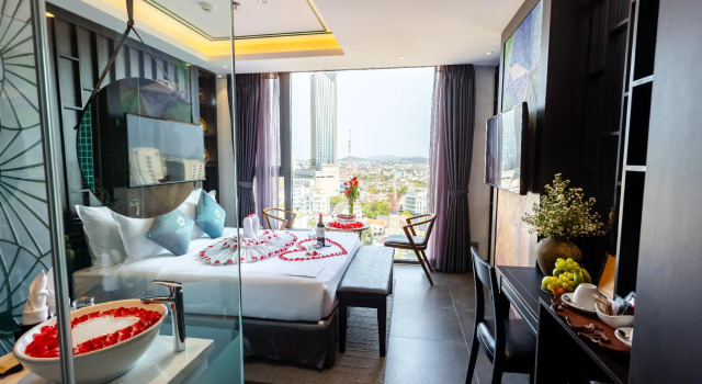 Двухместный номер Superior с видом на горы White Lotus Hue Hotel