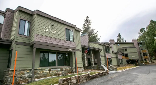 Summit #267 1 Bedroom Condo by RedAwning, Varaa Huoneisto Mammoth Lakes Mammoth