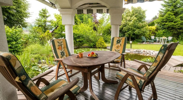 Lovely room with barbecue terrace and free parking on premises