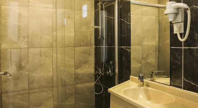 Трёхместный номер Standard с балконом Vesta Hotel