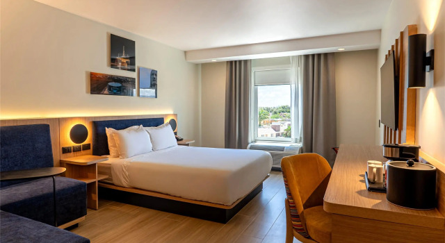Двухместный номер Deluxe Hampton by Hilton Torreon Airport-Galerias