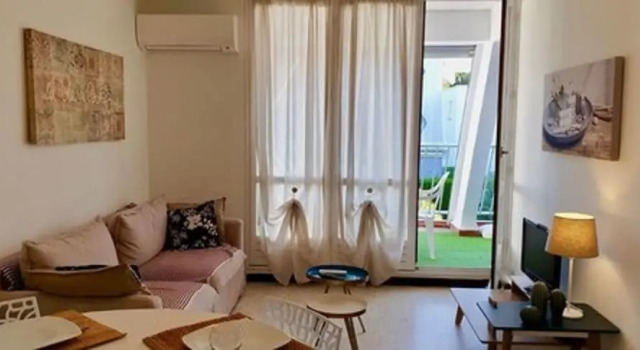 West City - T2 Cabine, Book Hotel La Grande-Motte Camargue