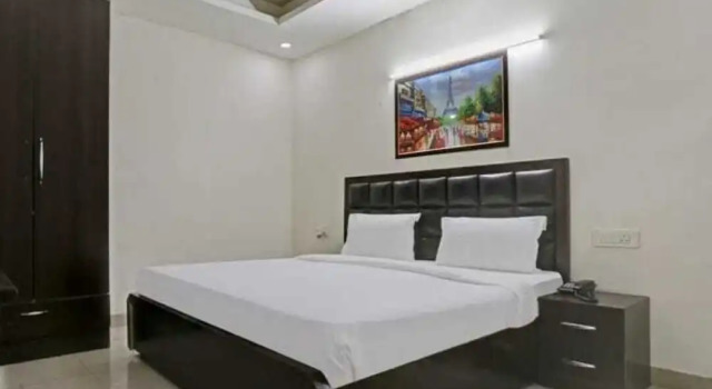 Hotel 79