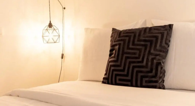 Lille Centre - Beautiful bright apartment 6pax 3BR, Varaa Huoneisto Lille Centre 