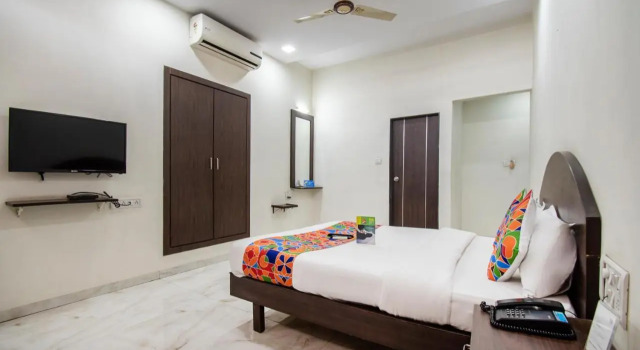 Hotel Sahara Inn