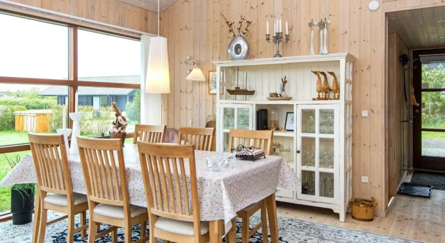 Spacious Holiday Home in Tarm near Beach, Rezervovat Hotel Tarm 