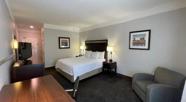 Двухместный номер Deluxe Spark by Hilton Houston West Clay Road