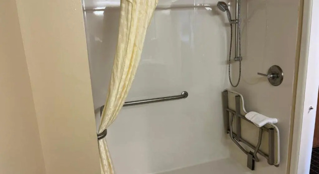 Номер Standard Comfort Inn & Suites Madison East Interstate I-90