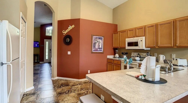 Коттедж Emerald Island Resort 4 bed 3 Bath With Pool spa