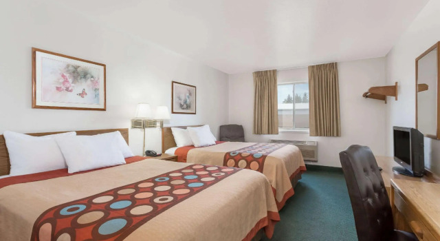 Четырёхместный номер Standard Super 8 by Wyndham Rexburg