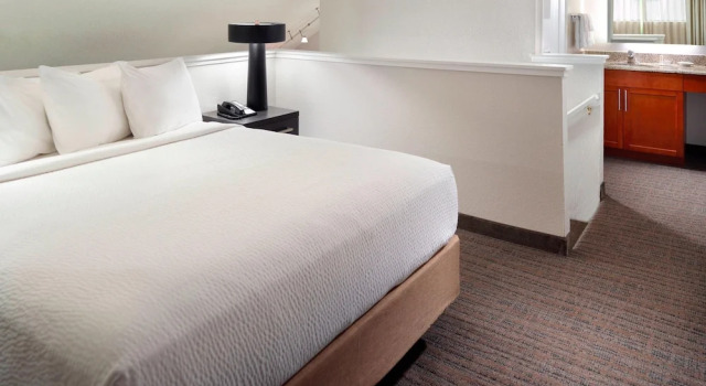 Residence Inn Atlanta Buckhead, Book Hotel Atlanta Georgia, nær MARTA-Lenox Station