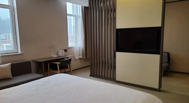 Ripple Hotel (Rizhao Lecheng Huoche)