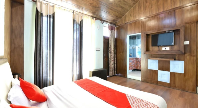 OYO 13364 Home Scenic View Cottage Naggar Road