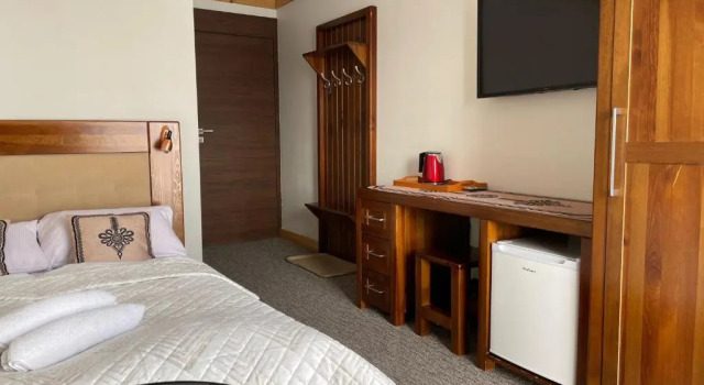 Двухместный номер Standard с балконом Willa Królewska - Wellness SPA - widokowe Pokoje i Apartamenty