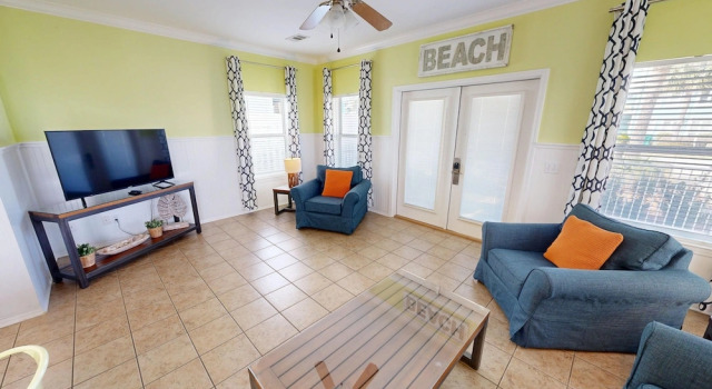 Toes In The Sand 4 Bedroom Home, Varaa Lomakoti Huvilat kohteessa Florida, Villa