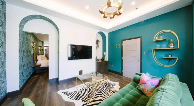 Absoluxe Suites, Забронировать Отель «постель и завтрак» Отели Англии 3 звезды, 3*