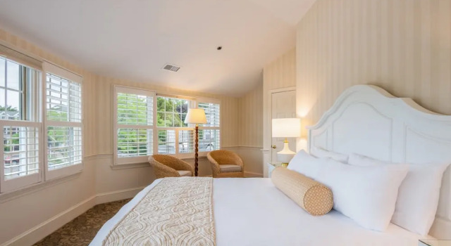 Двухместный полулюкс Chatham Wayside Inn