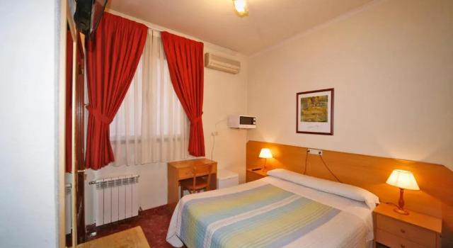 Двухместный номер Standard Hostal Prim