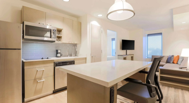 Четырёхместный люкс c 1 комнатой Hyatt House Davis