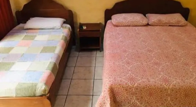 Cabinas Casa Esmeralda, Rezerwuj Hotel Samara Guanacaste, w pobliżu Samara Beach