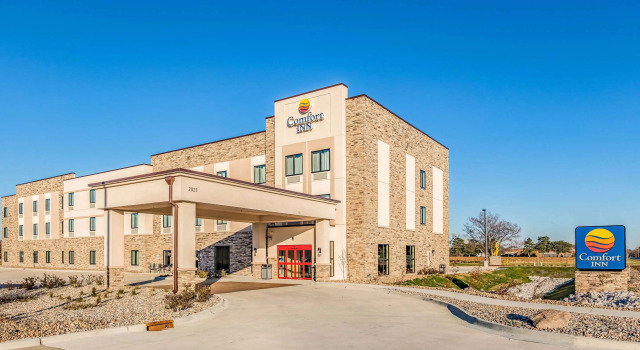 Comfort Inn Altoona-Des Moines, Rezerwuj Hotel Hotele w Iowa z basenem, Basen