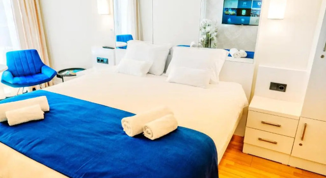 Апартаменты с балконом Orbi City Queer5*