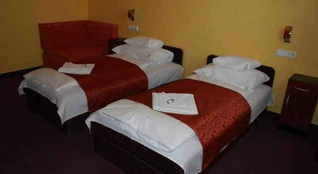 Четырёхместный номер Standard Hotel Palota City