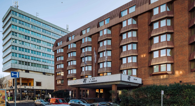 Отель Pentahotel Reading
