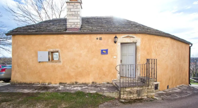 Vacation home Marta, Rezervovat Hotel Zminj Central Istria