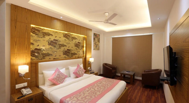 Двухместный люкс FabHotel Green Lotus Star 17