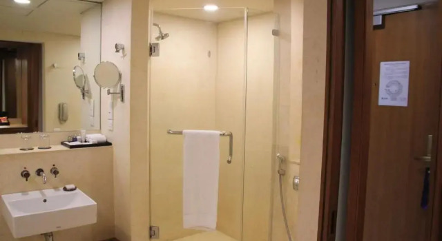 Номер Deluxe Отель Radisson Blu Dhaka Water Garden