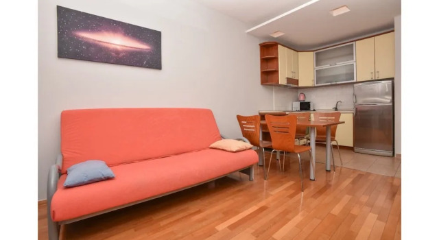 Brkić Apartments with Private Parking, Забронировать Апартаменты/квартира Отели Макарска с парковкой, Парковка