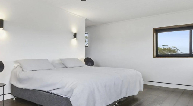 Horizons at Currarong - architecturally designed beach house, Забронировать Отель Курраронг Новый Южный Уэльс, рядом с Abrahams Bosom Reserve