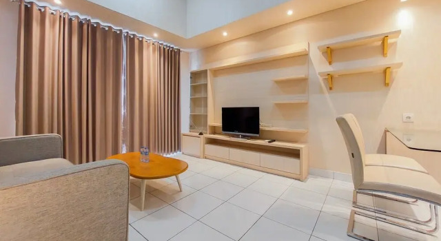 Homey And Comfort 2Br At Casa De Parco Apartment
