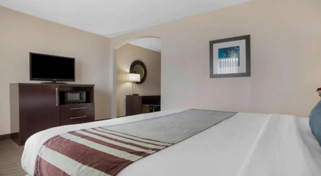 Двухместный люкс Deluxe Best Western Plus Tallahassee North Hotel
