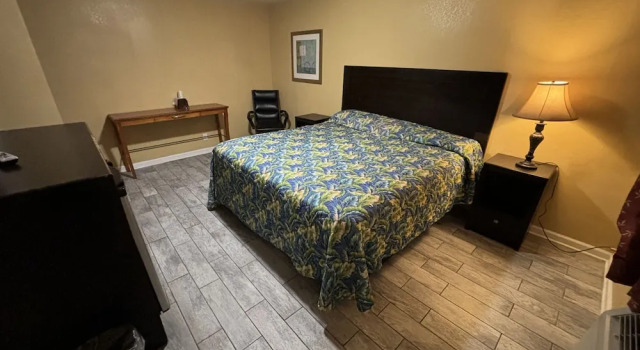 Cook\s Motel- Panama City Beach, Buchen Sie Motel Upper Grand Lagoon Florida