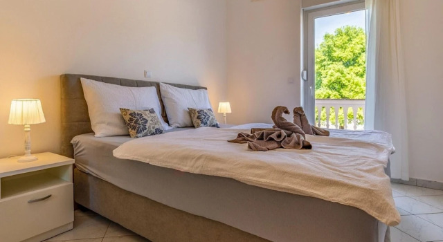 Alluring Apartment in Banjole near Beach & Island