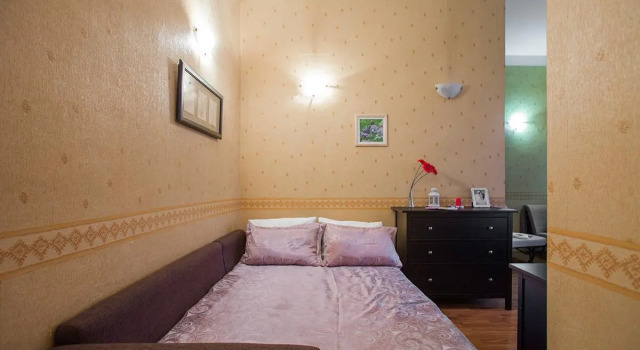 Rent Flat in Moscow on Dayev Lane, Book Hotel Meshchansky , near Victor Vasnetsov House Museum