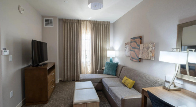 Трёхместный люкс Staybridge Suites Houston East - Baytown by IHG