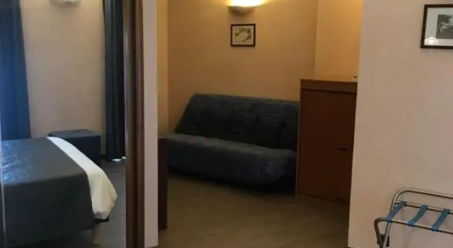Полулюкс Hôtel Vesuvio