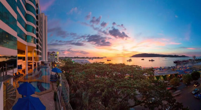 Клубный номер Standard с видом на море Le Meridien Kota Kinabalu