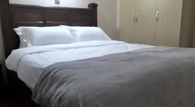 Cozy 2bed Kilimani Apt 10th fl, Amazing City Views, Prenota Appartamento Hotel a Nairobi con parcheggio, Parcheggio